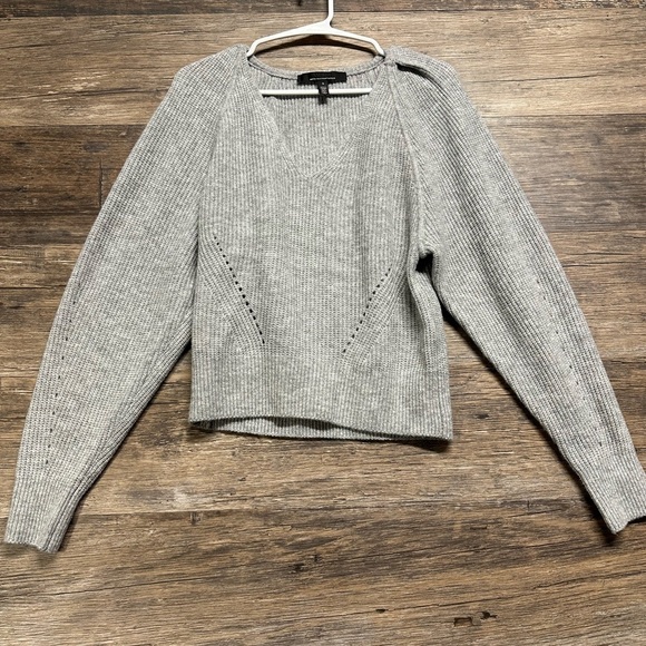 White House Black Market Gray V-Neck Sweater with Long Sleeves and Relaxed Fit - Picture 1 of 4